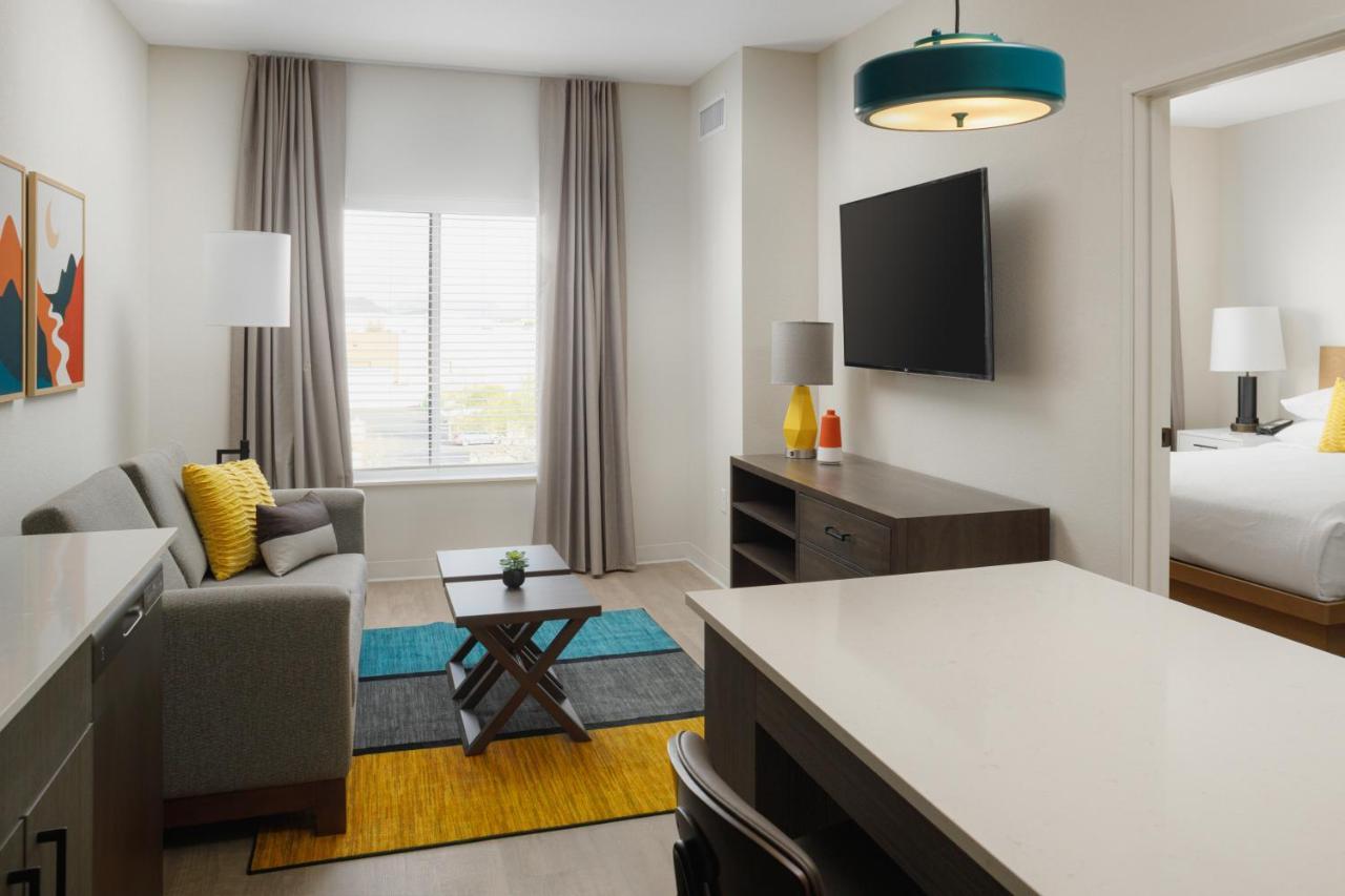 Waterwalk Extended Stay By Wyndham Jacksonville Deerwood Pk Dış mekan fotoğraf